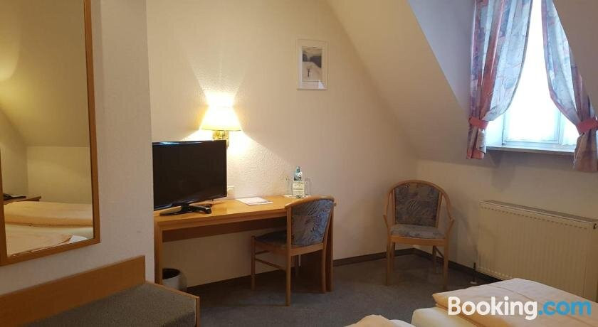 Landgasthof Hotel "Gruener Baum"主图
