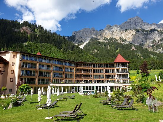 拉特尔尼德霍夫 - 浪漫度假村及水疗中心主图