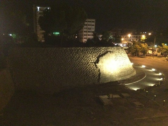 Medieval Venetian Walls-尼科西亚必去景点