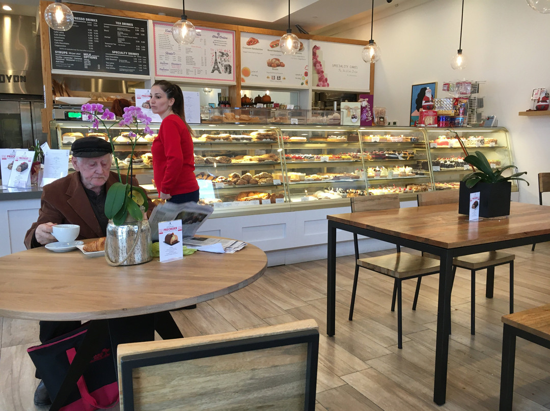 Lavender Bakery & Cafe'