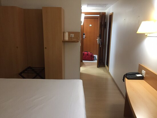 马德里钟楼阿尔卡拉德埃纳雷斯酒店主图