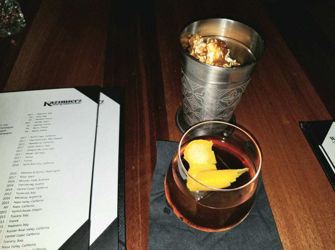 Kazimierz Wine & Whiskey Bar-斯科茨代尔必去景点