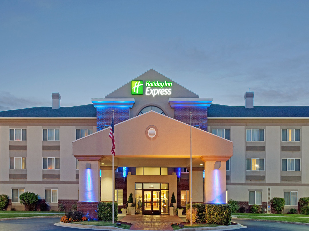 Holiday Inn Express & Suites Ogden by IHG主图