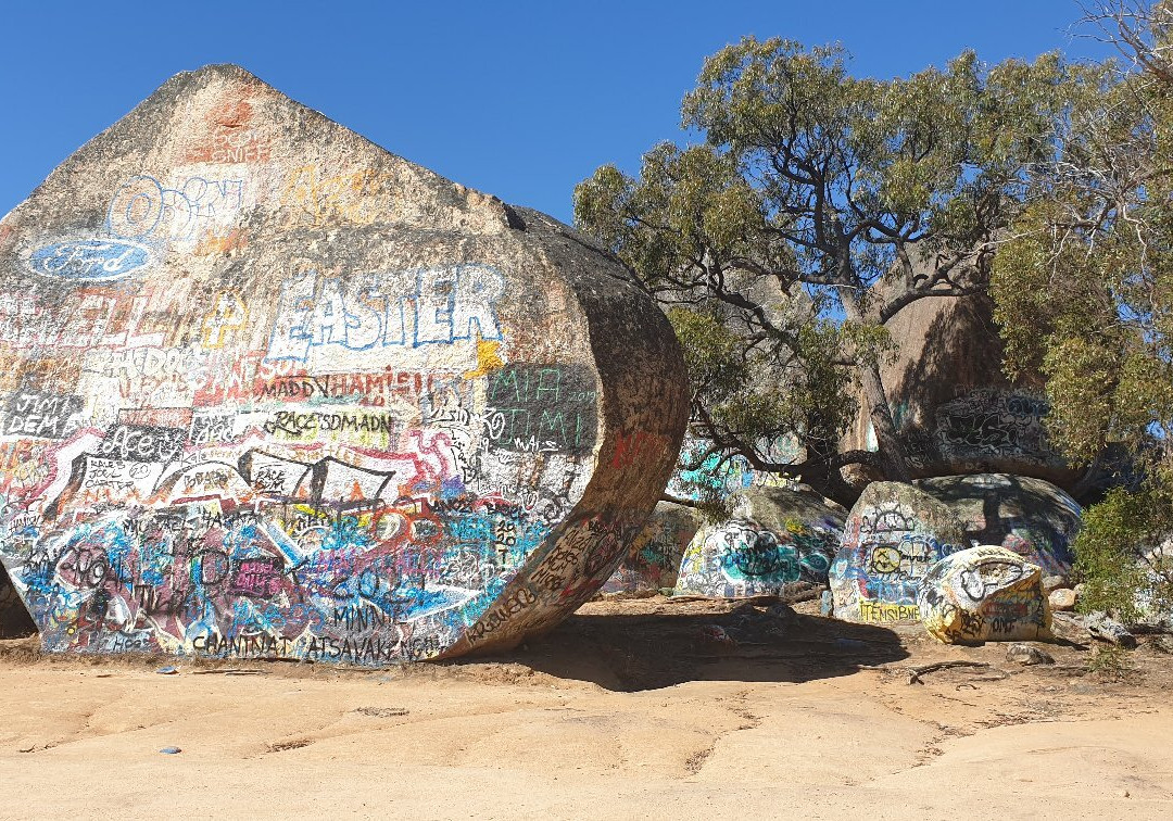 Sister Rocks-Stawell必去景点