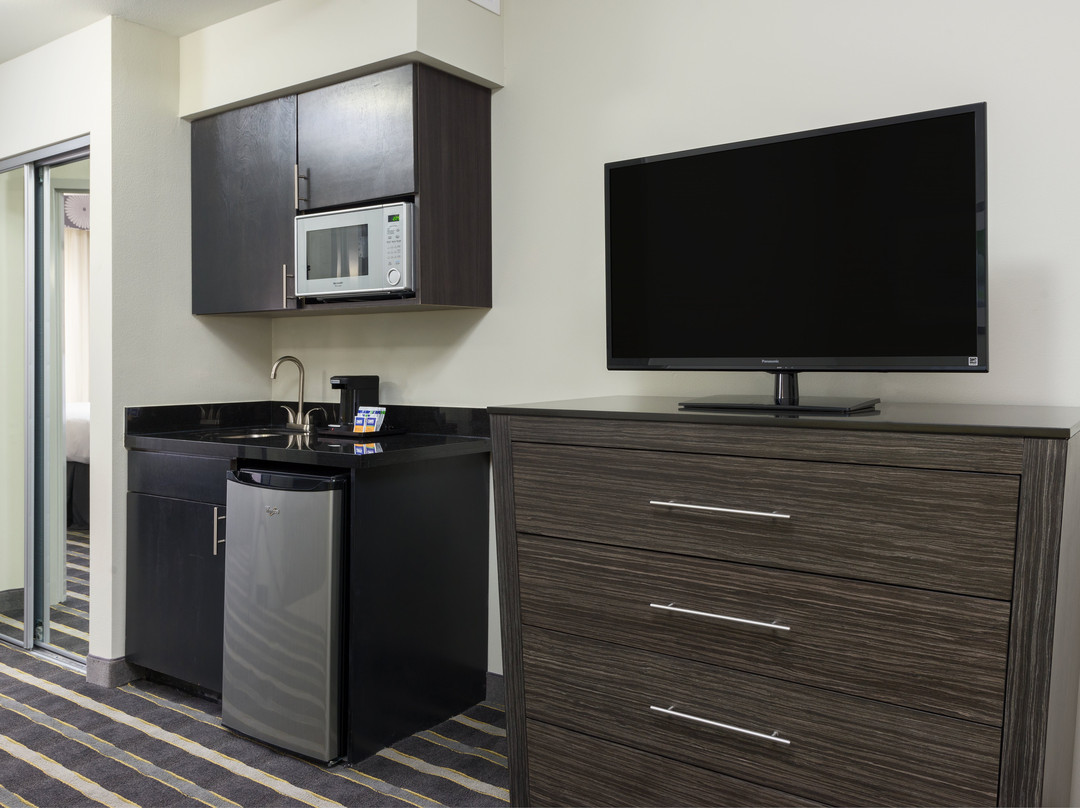 Holiday Inn Express & Suites Norman By IHG主图