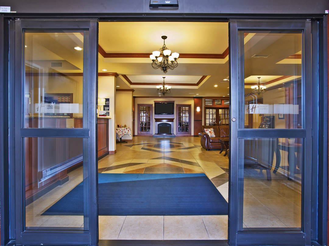 Holiday Inn Express & Suites Anderson by IHG主图