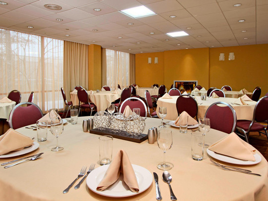 林德赫斯特梅多兰兹万怡酒店主图