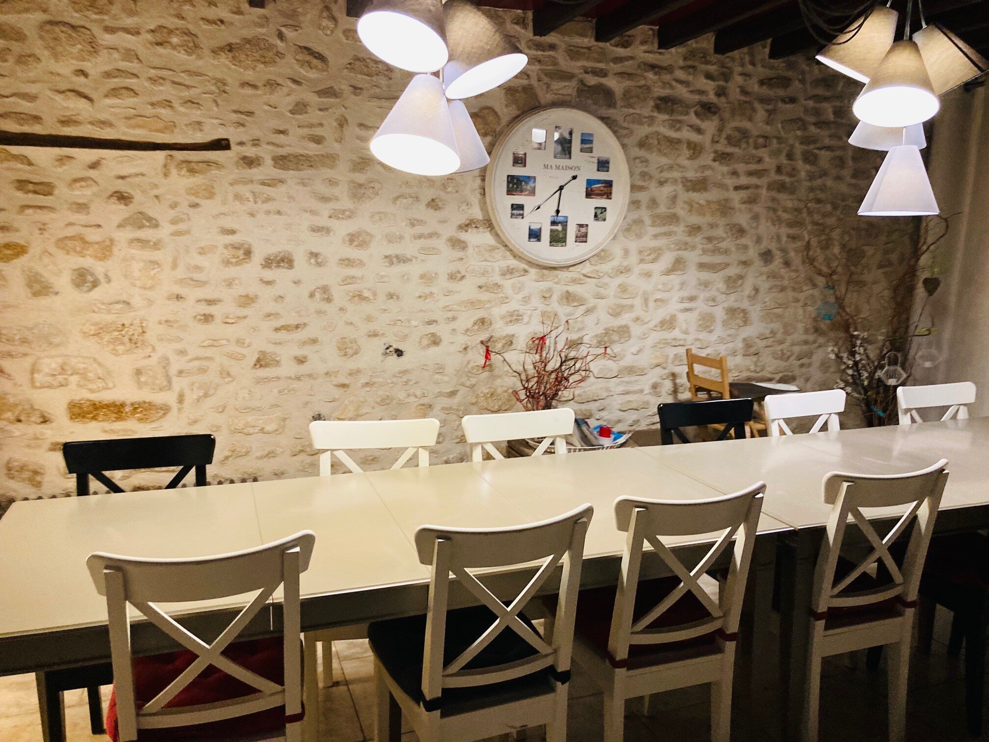 Villa de Vienne-en-Arthies-餐饮