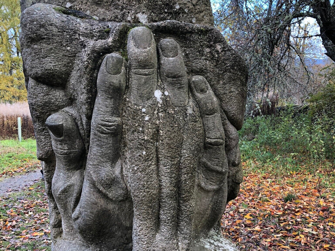 Frank Bruce Sculpture Trail-Feshiebridge必去景点