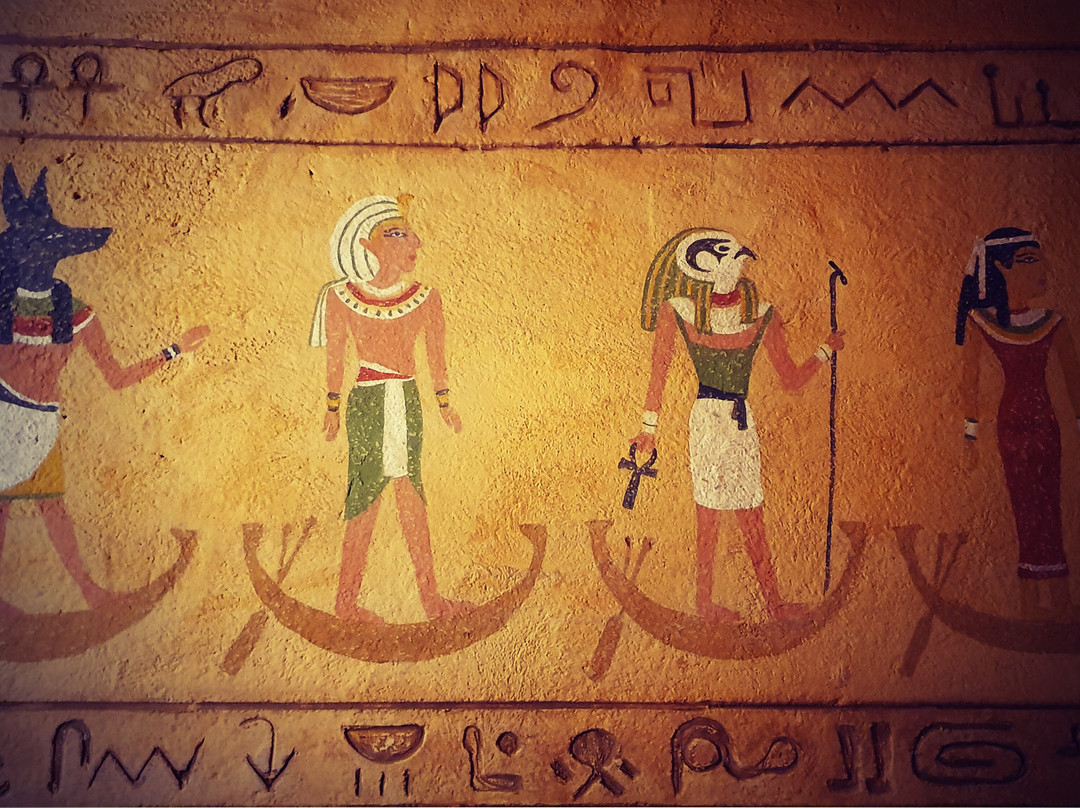 IQ Questroom-辛非洛普必去景点