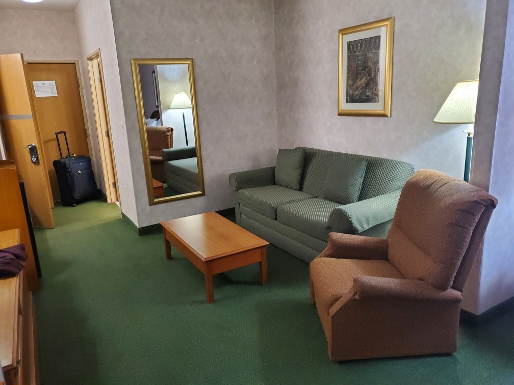 Spark by Hilton Dumas主图