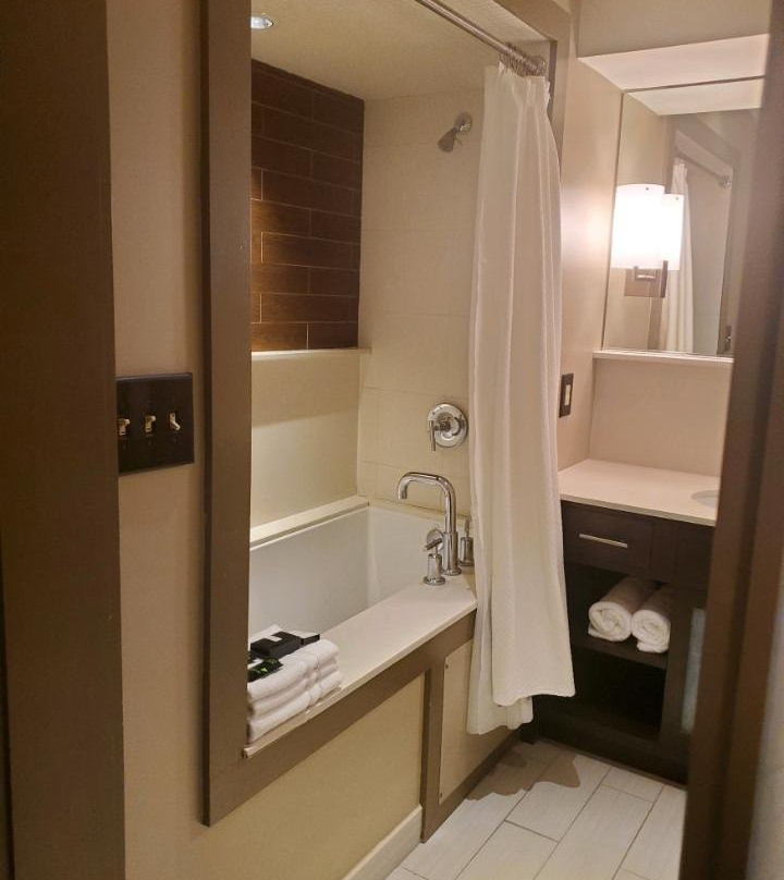 城市阁楼酒店主图