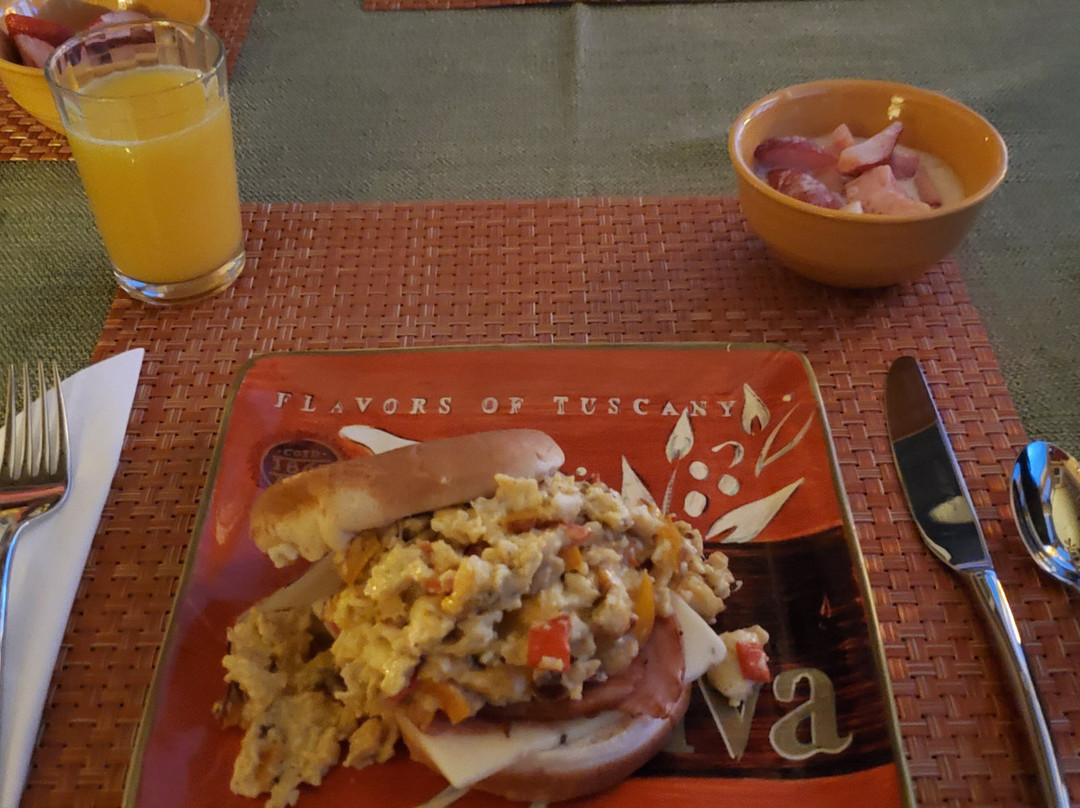 The Way Less Traveled Bed & Breakfast主图