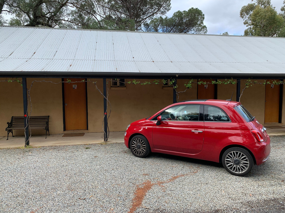 巴拉汽车酒店主图