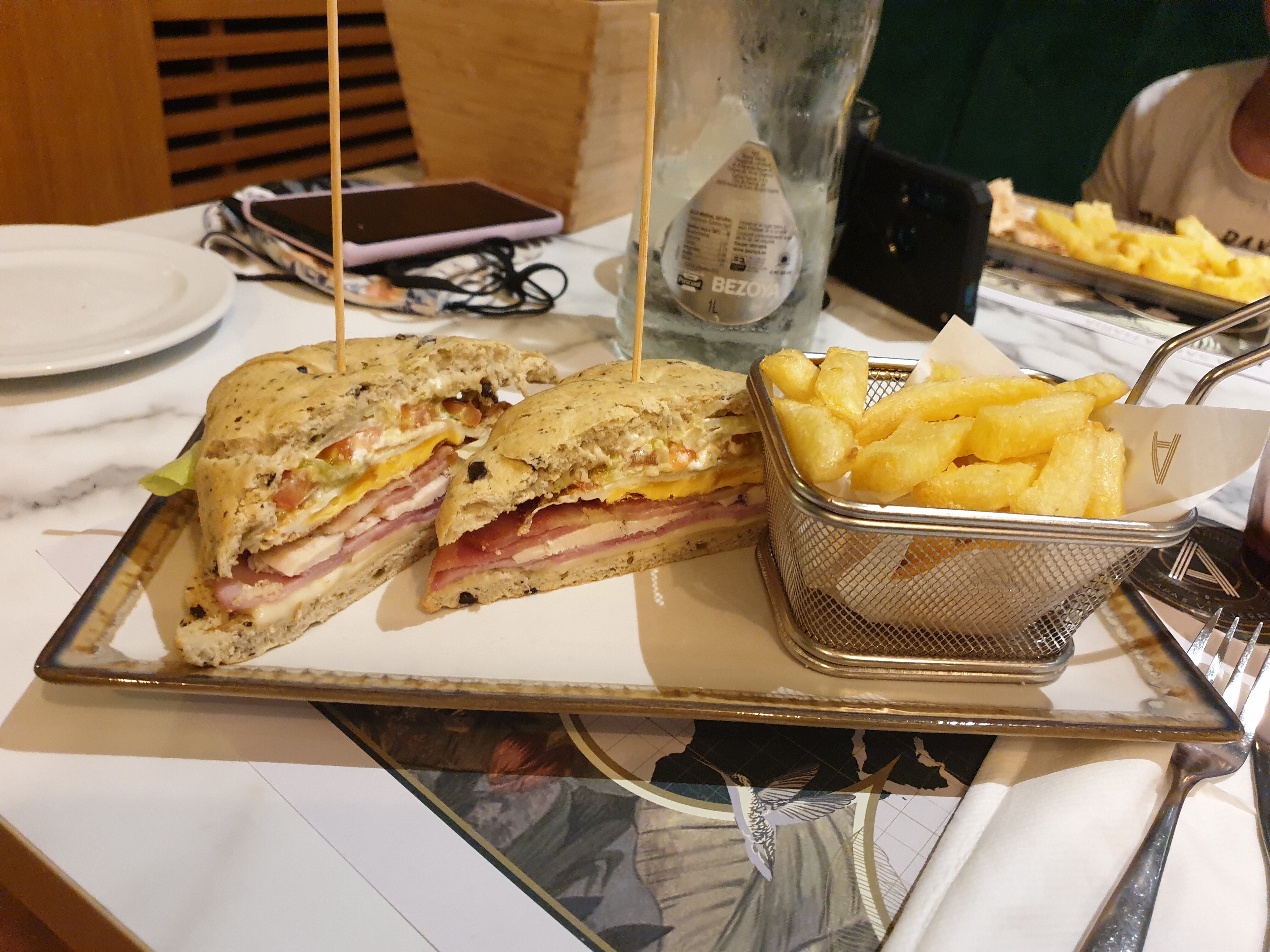 塞维利亚巴塞罗文艺复兴酒店-餐饮