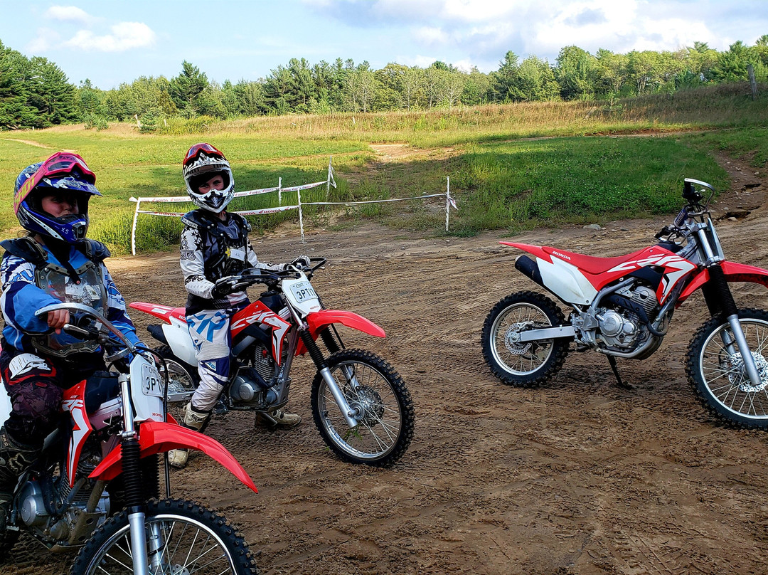 Trail Tours Dirtbike / ATV School景点图片