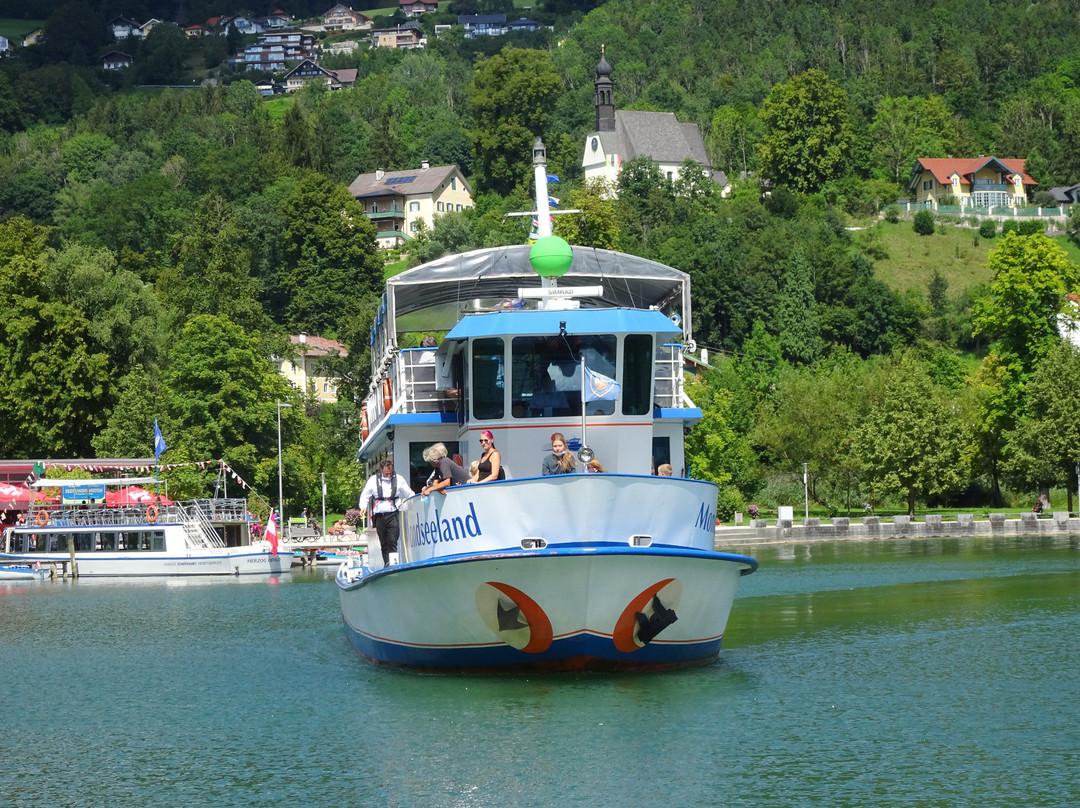 Schifffahrt Meindl-月亮湖必去景点