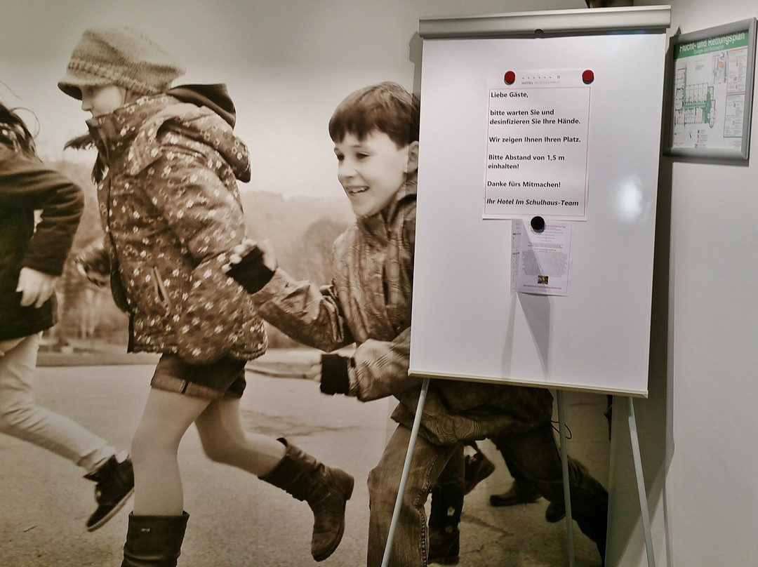 Hotel Im Schulhaus主图