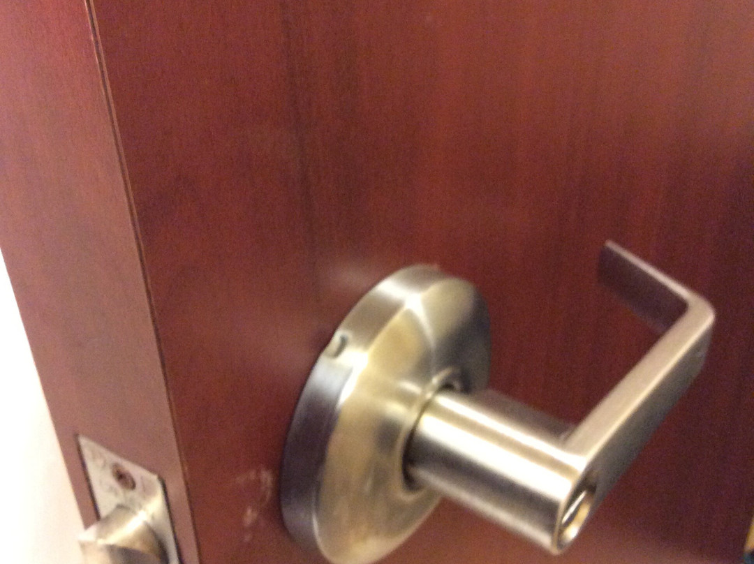 登顿费尔菲尔德旅馆&套房酒店主图