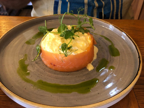 Fox & Hounds Country Inn主图