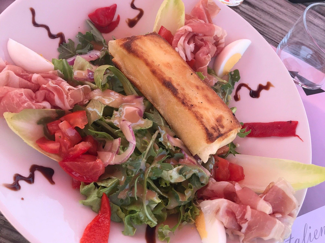 Mendy Hotel-Restaurant主图