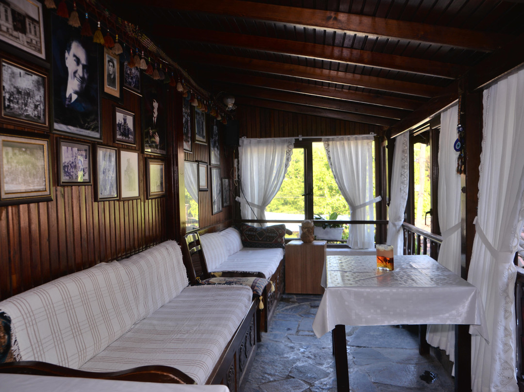 瑟兰尼克膳食公寓酒店主图