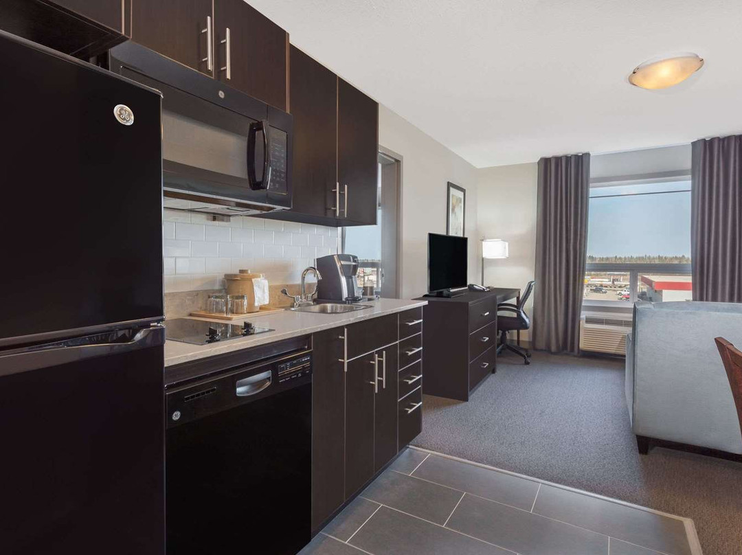 Ramada by Wyndham Grassland主图