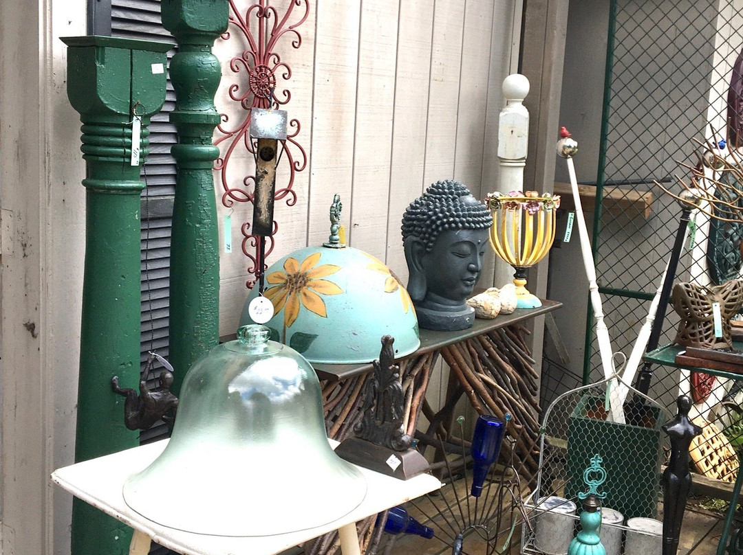 Sunny Bank Studio Shop景点图片