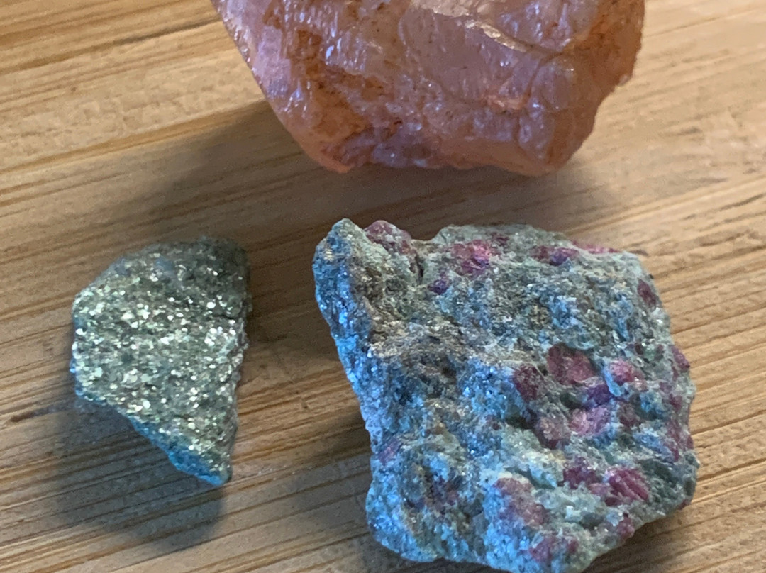 Pisgah Forest Gem Mine & Gifts景点图片