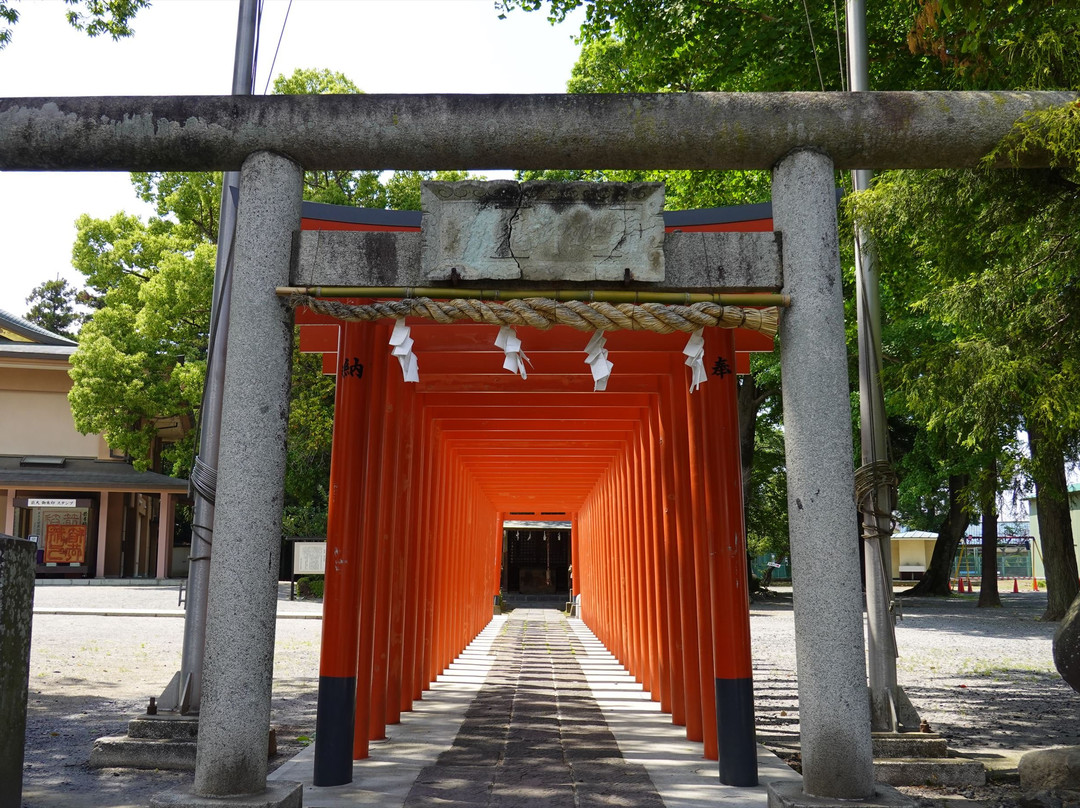 Yakyu Inari Shrine景点图片