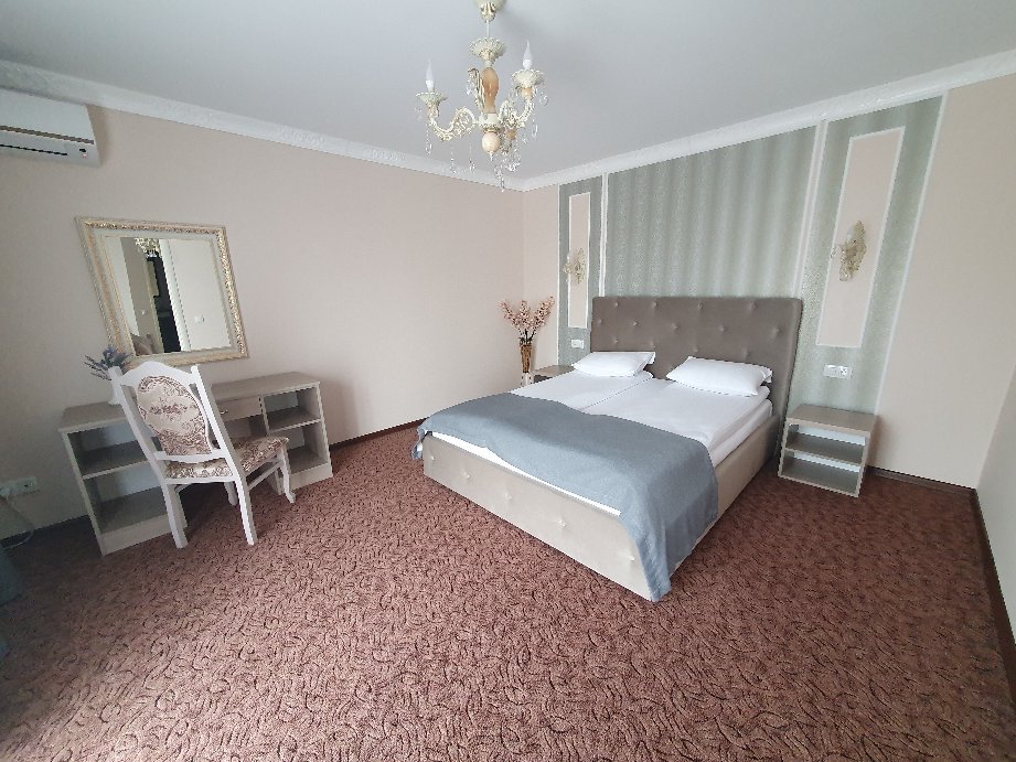 Mon Ami Hotel-官方