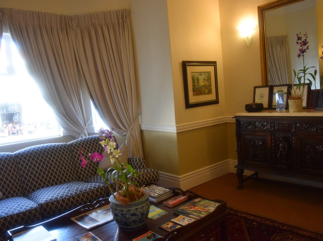 本杰明酒店主图