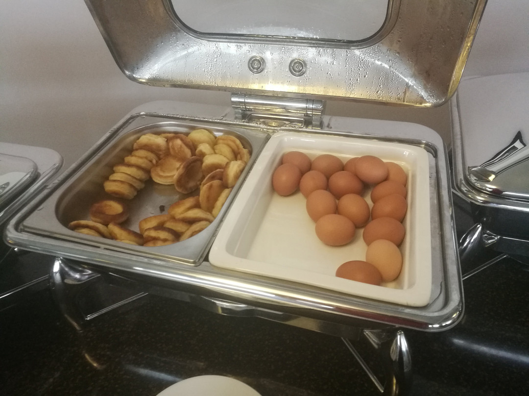 阿兹姆酒店主图