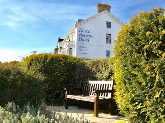 Royal Beacon Hotel主图