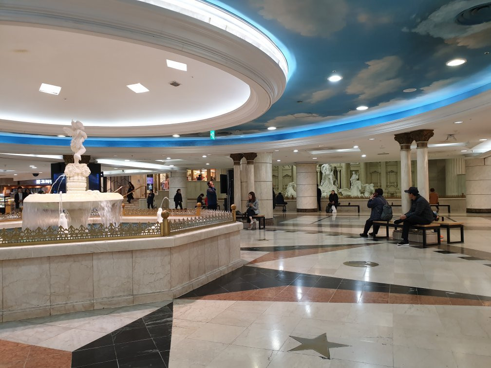 Seomyeon Underground Shopping Center-釜山必去景点