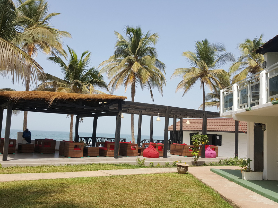 Bungalow Beach Hotel主图