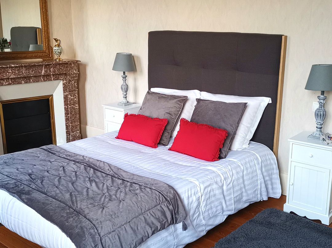 Logis Hôtel la Tourelle du Beffroi主图