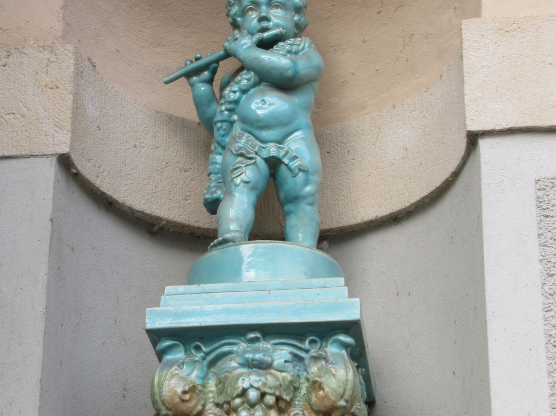 Putti en Facade de l'Orangerie-Mondorf-les-Bains必去景点