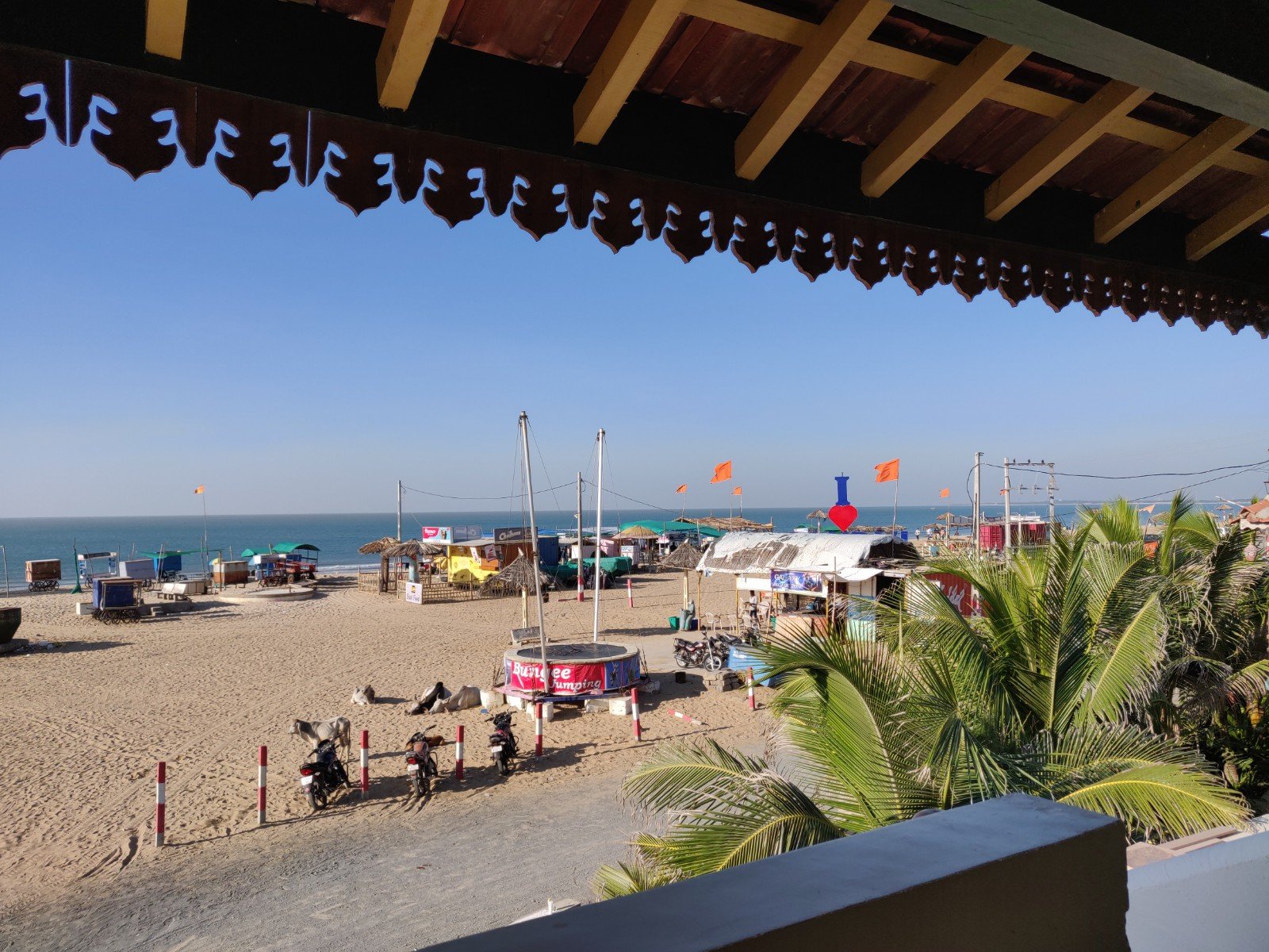 H & V Beach Hotel-泳池