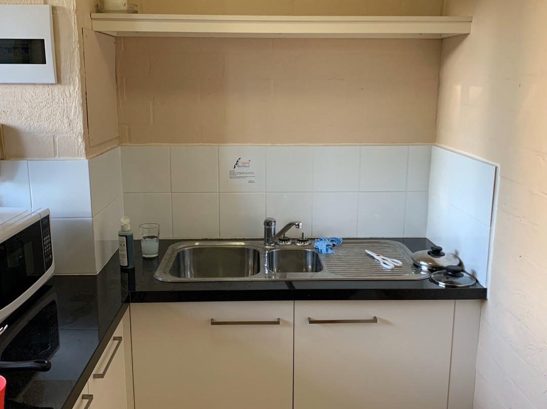 卡尔巴里棕榈海滩酒店主图