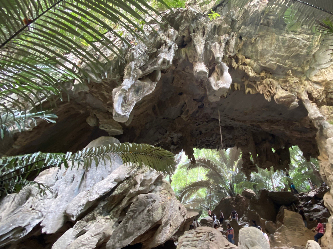 Tham Hup Pa Tat Cave-兰沙必去景点