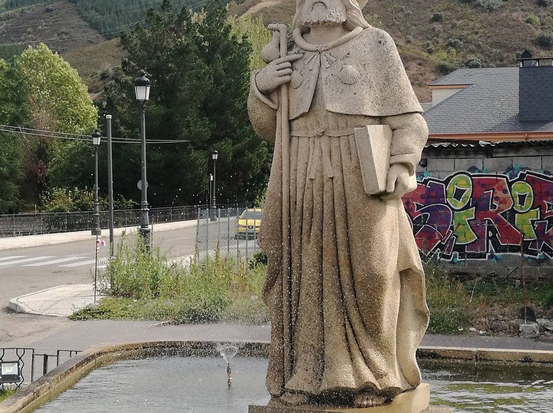 Monumento al Peregrino y monolito hermanamiento japonés-Molinaseca必去景点