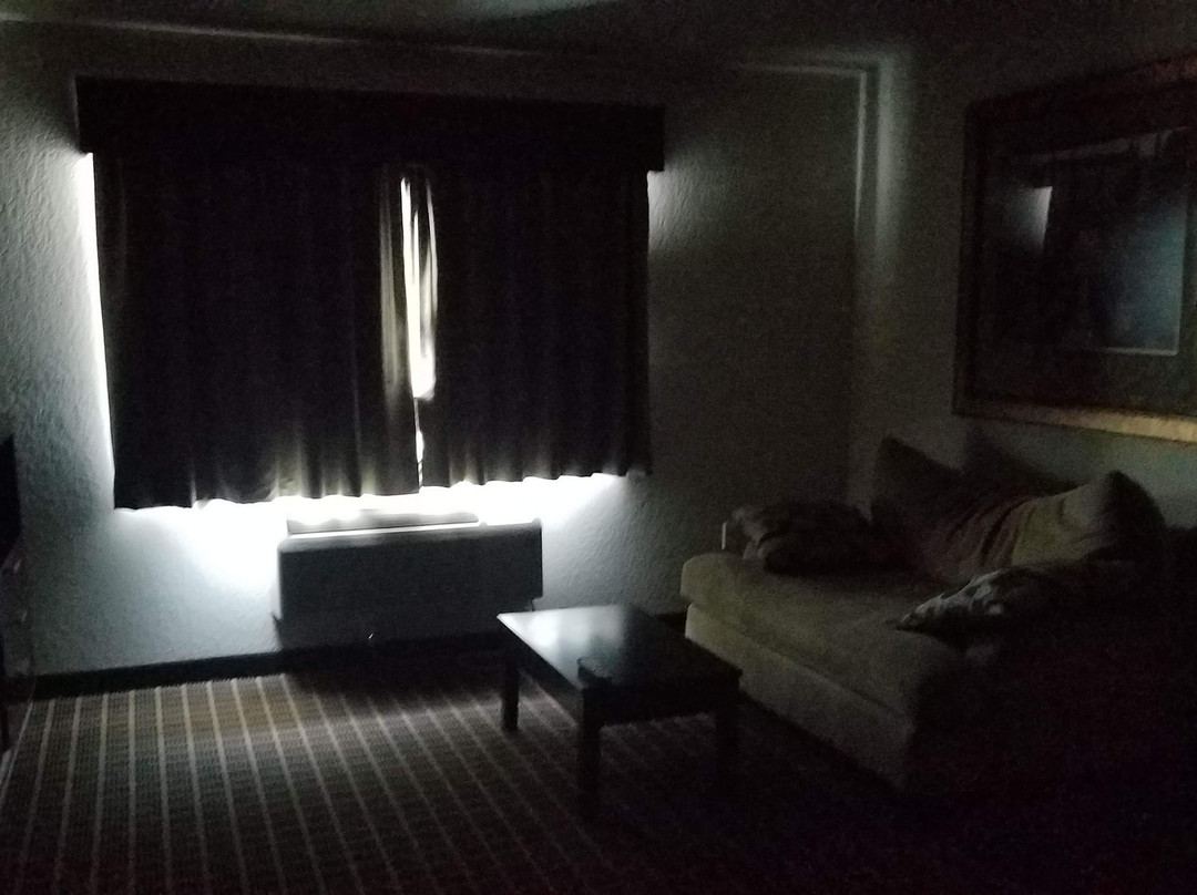 AmericInn by Wyndham West Bend主图