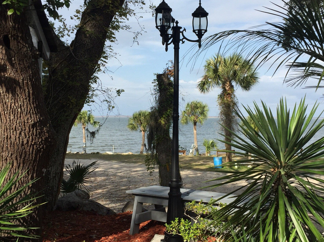 Sportsman's Lodge主图