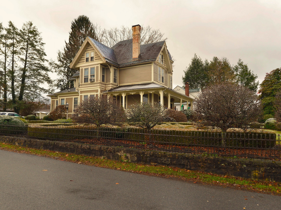 The Historic Morris Harvey House Inn主图