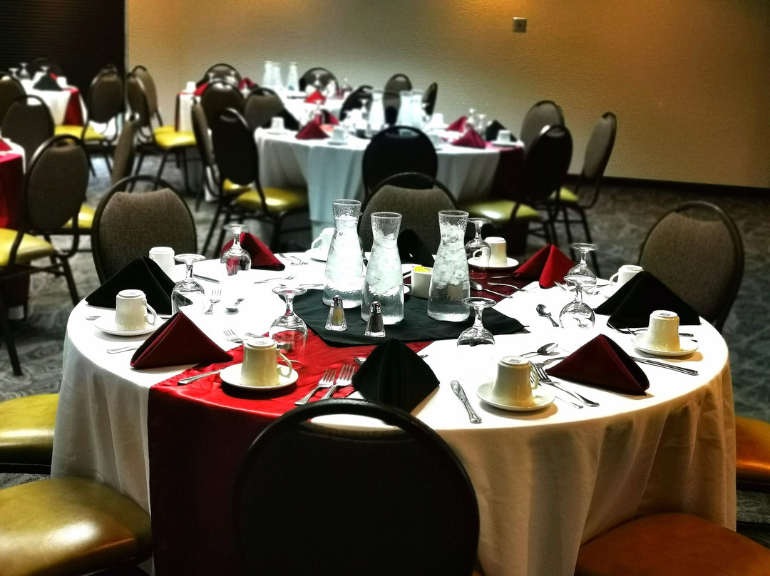 Kikiwak Inn Hotel and Conference Centre主图