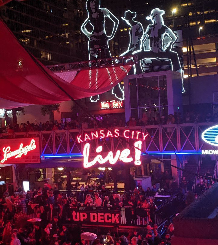 Power and Light District-堪萨斯城必去景点