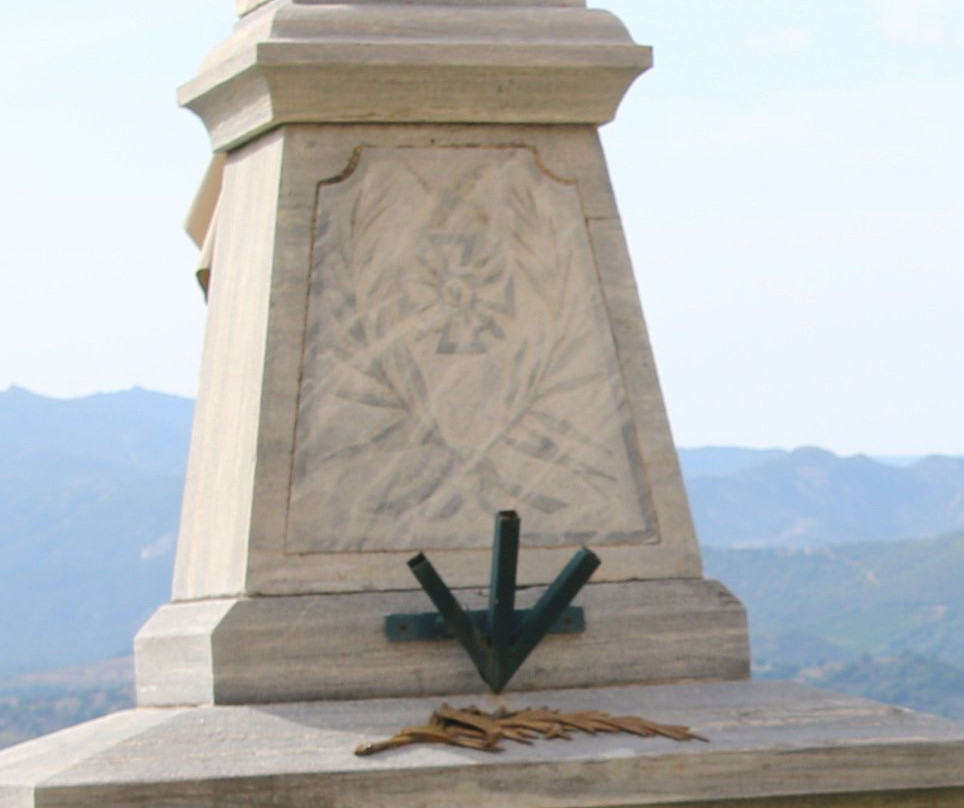 Monument aux morts d'Oletta景点图片