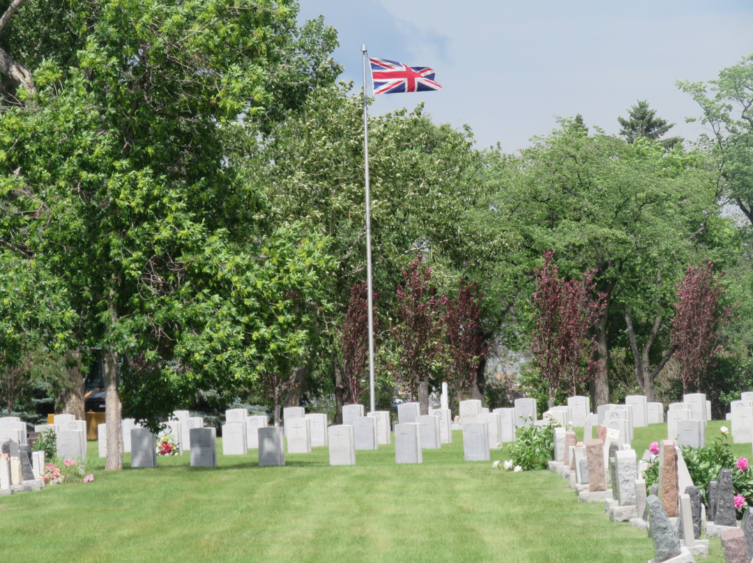Burnsland Cemetery景点图片