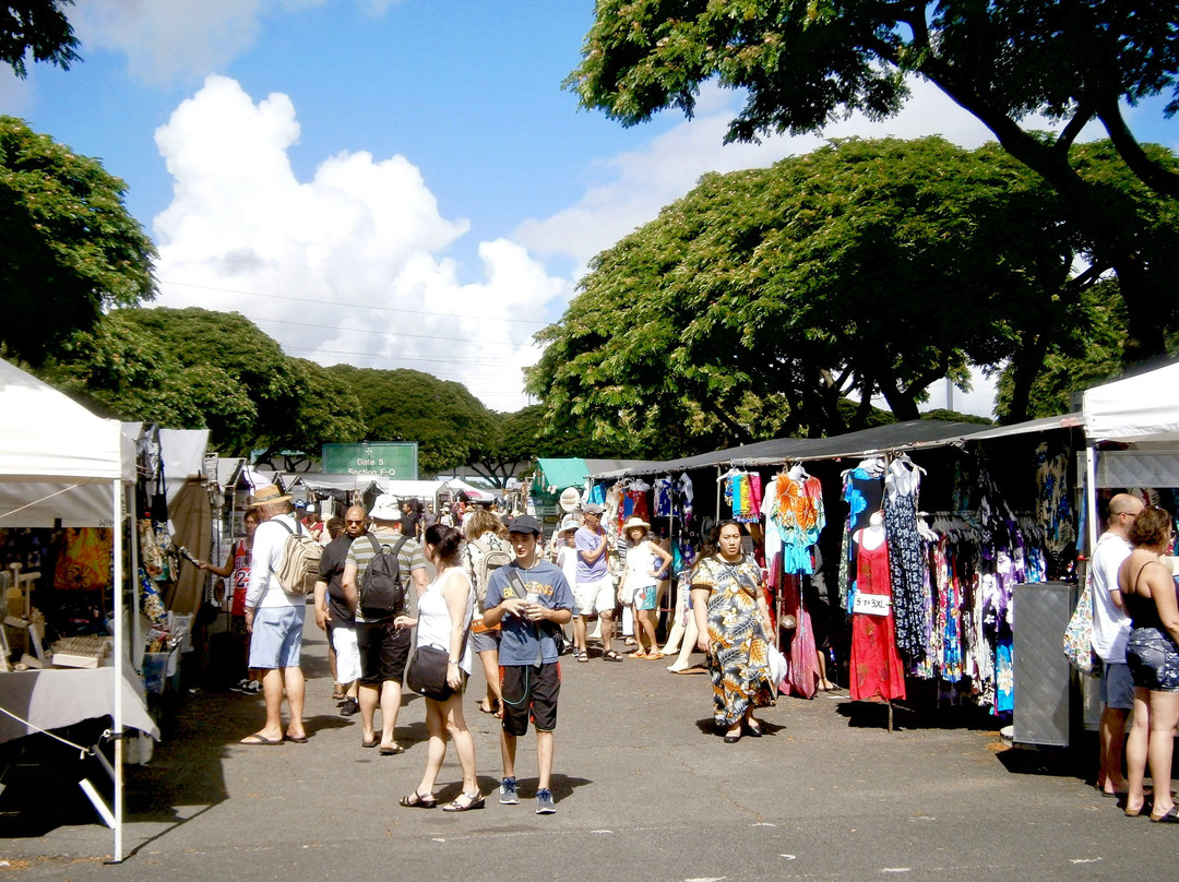 Halawa旅游景点-阿罗哈露天购物中心
